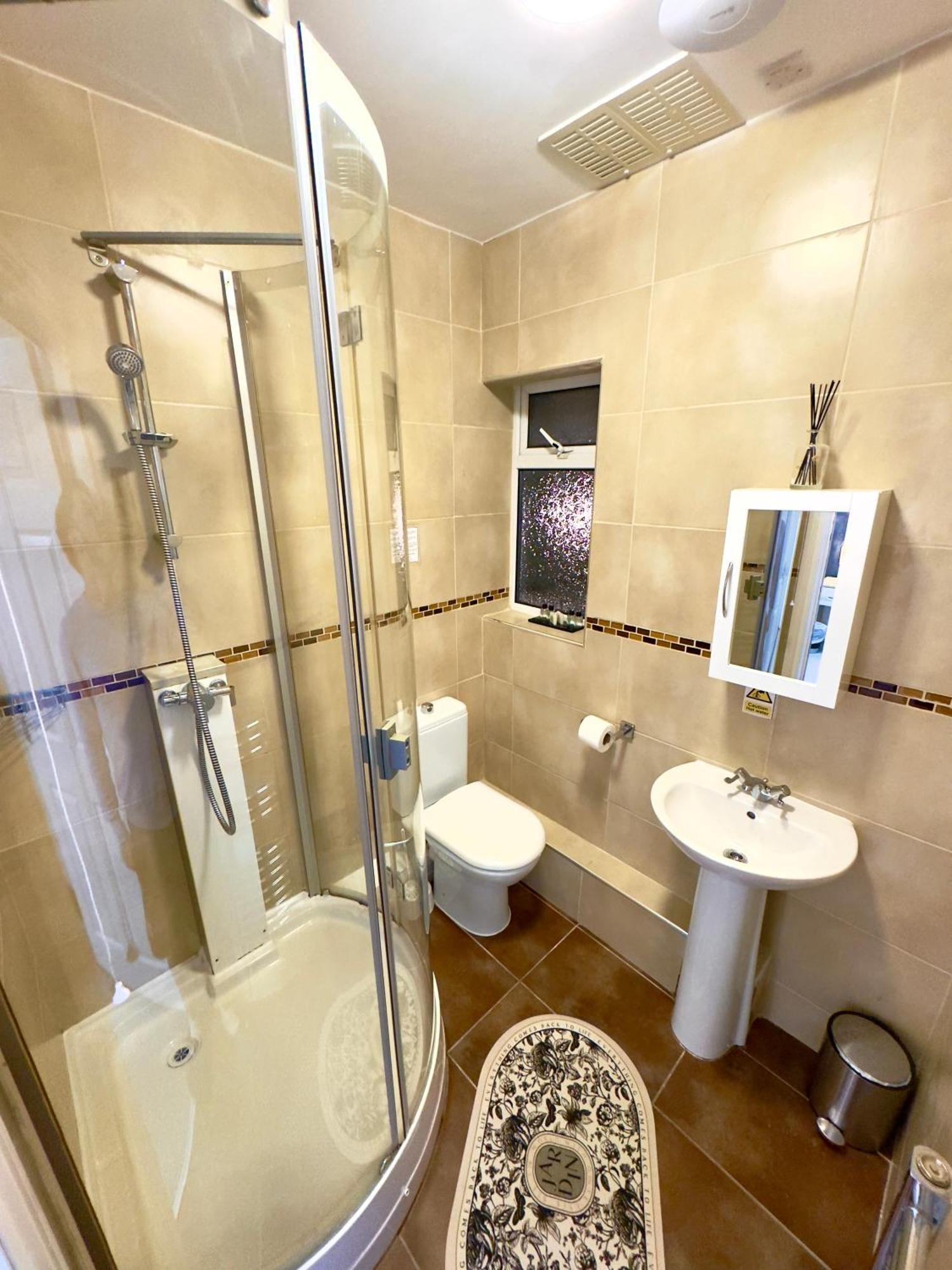 לאנלי Coastal Park Accommodation מראה חיצוני תמונה