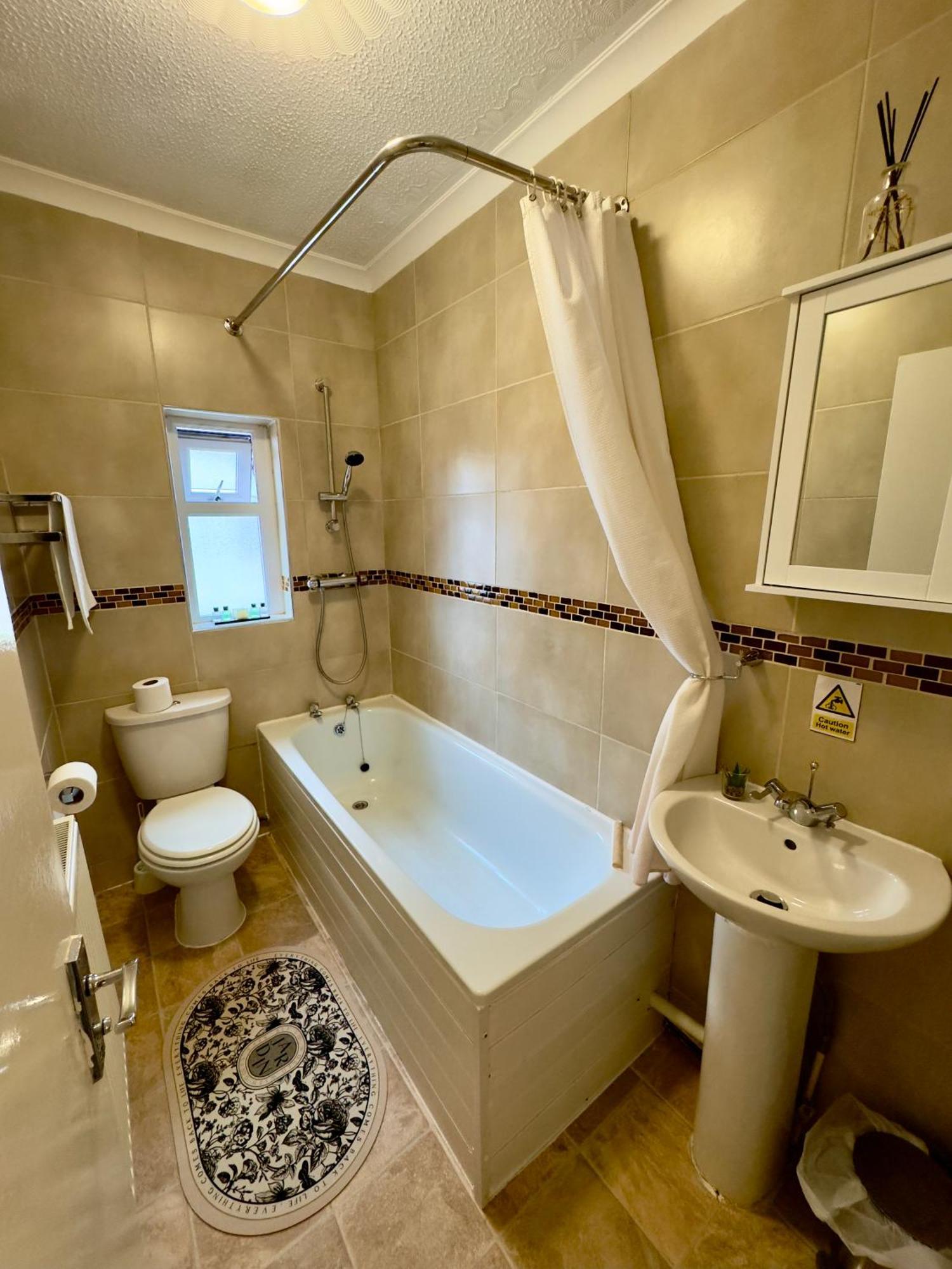 לאנלי Coastal Park Accommodation מראה חיצוני תמונה
