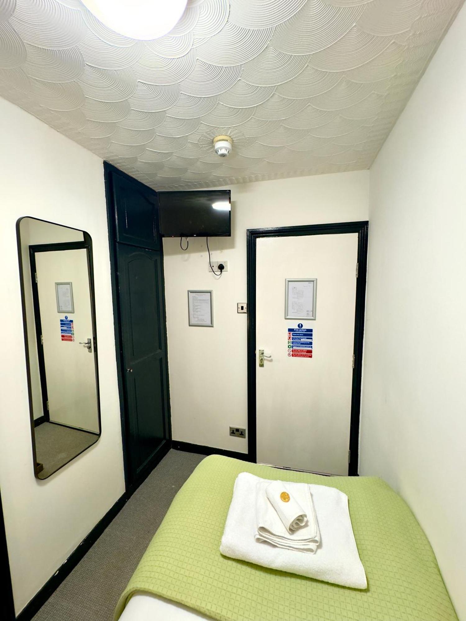 לאנלי Coastal Park Accommodation מראה חיצוני תמונה