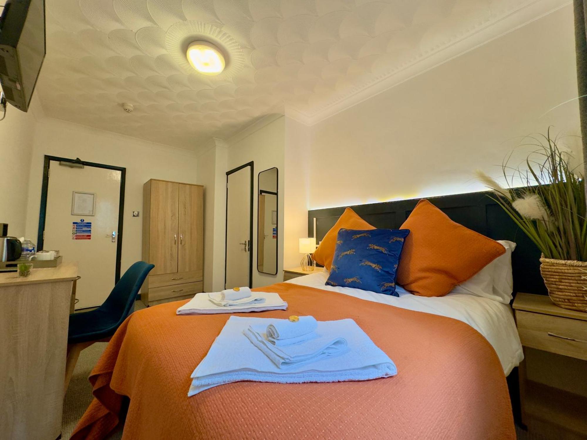 לאנלי Coastal Park Accommodation מראה חיצוני תמונה